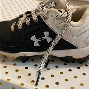 Girls under armpit cleats , tball cleats